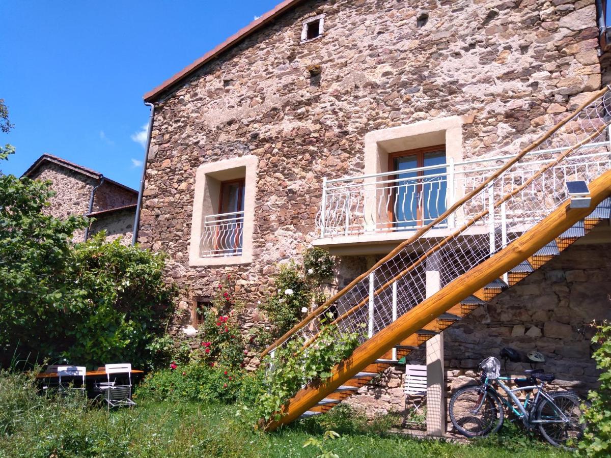 Le Vallon D'Armandine, Gite Ecologique Auvergne Saint-Hilaire  エクステリア 写真